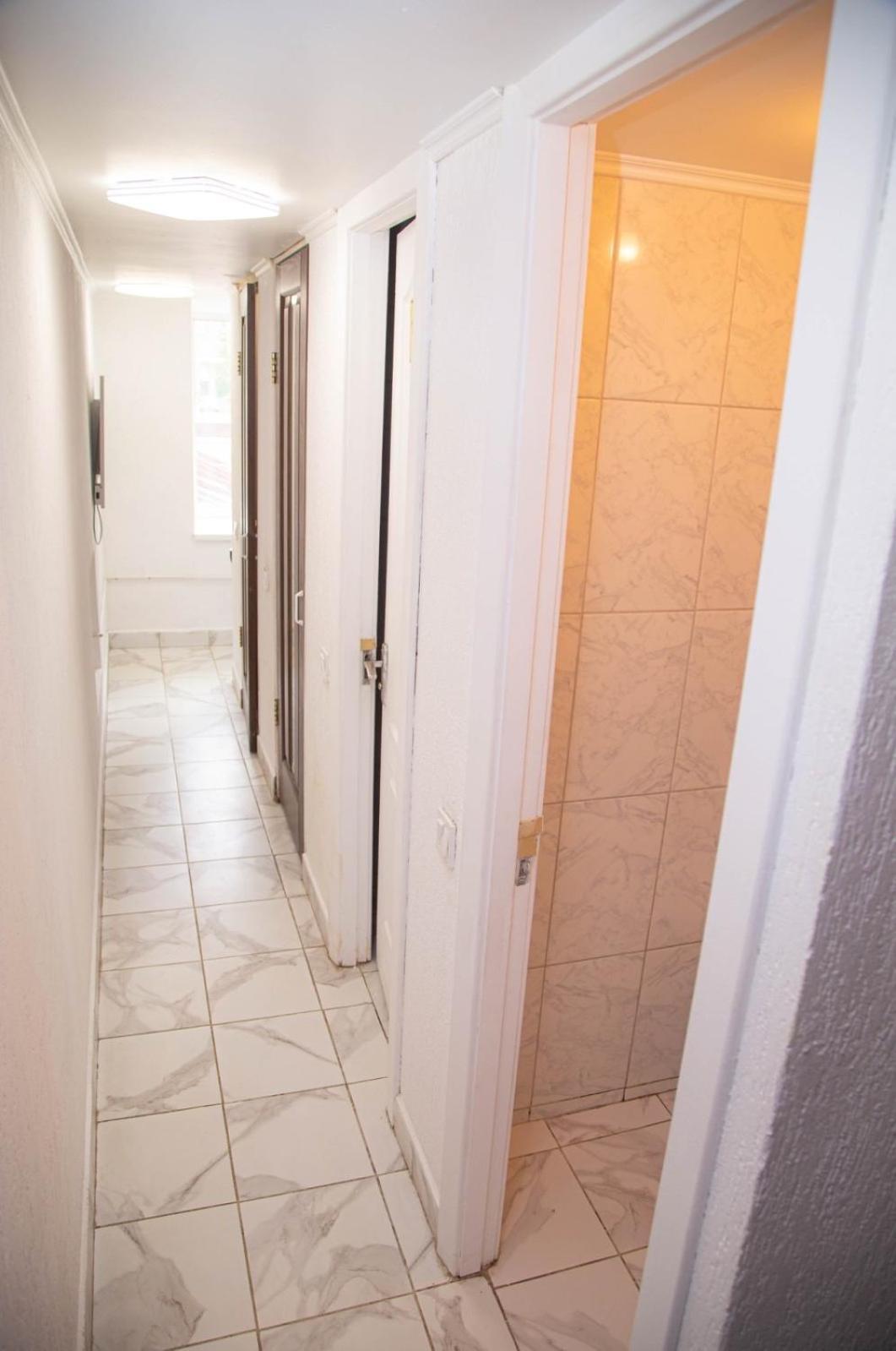 קייב Sun City Hostel 4 מראה חיצוני תמונה